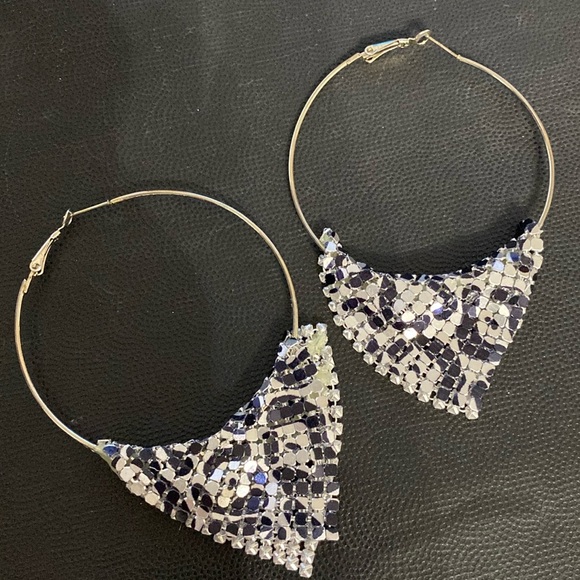 Vintage 80’s Silver tone Huge hoop dangling pierced Earrings with metal drop - Picture 3 of 7